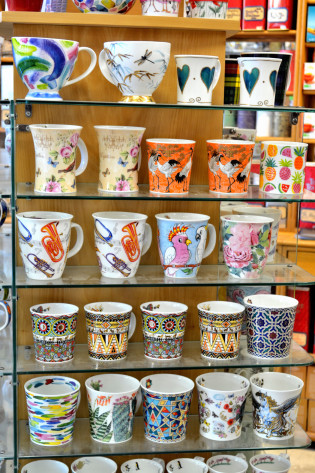 décoration tasses porcelaine anglaises